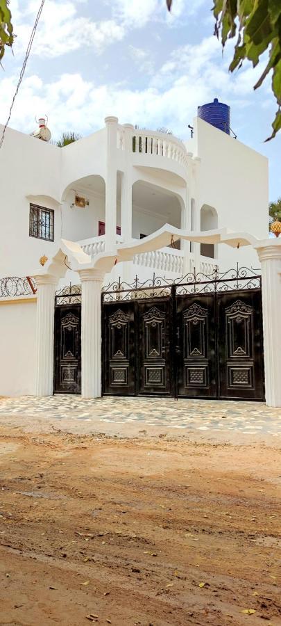 Dulaa Deema Residence Brufut Heights Tranquil Exterior photo