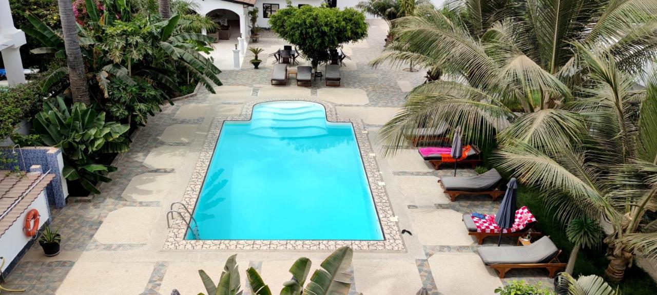 Dulaa Deema Residence Brufut Heights Tranquil Exterior photo