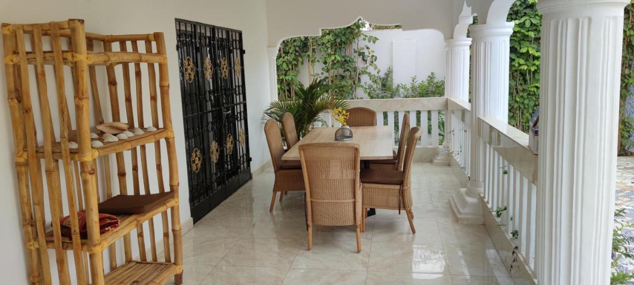 Dulaa Deema Residence Brufut Heights Tranquil Exterior photo