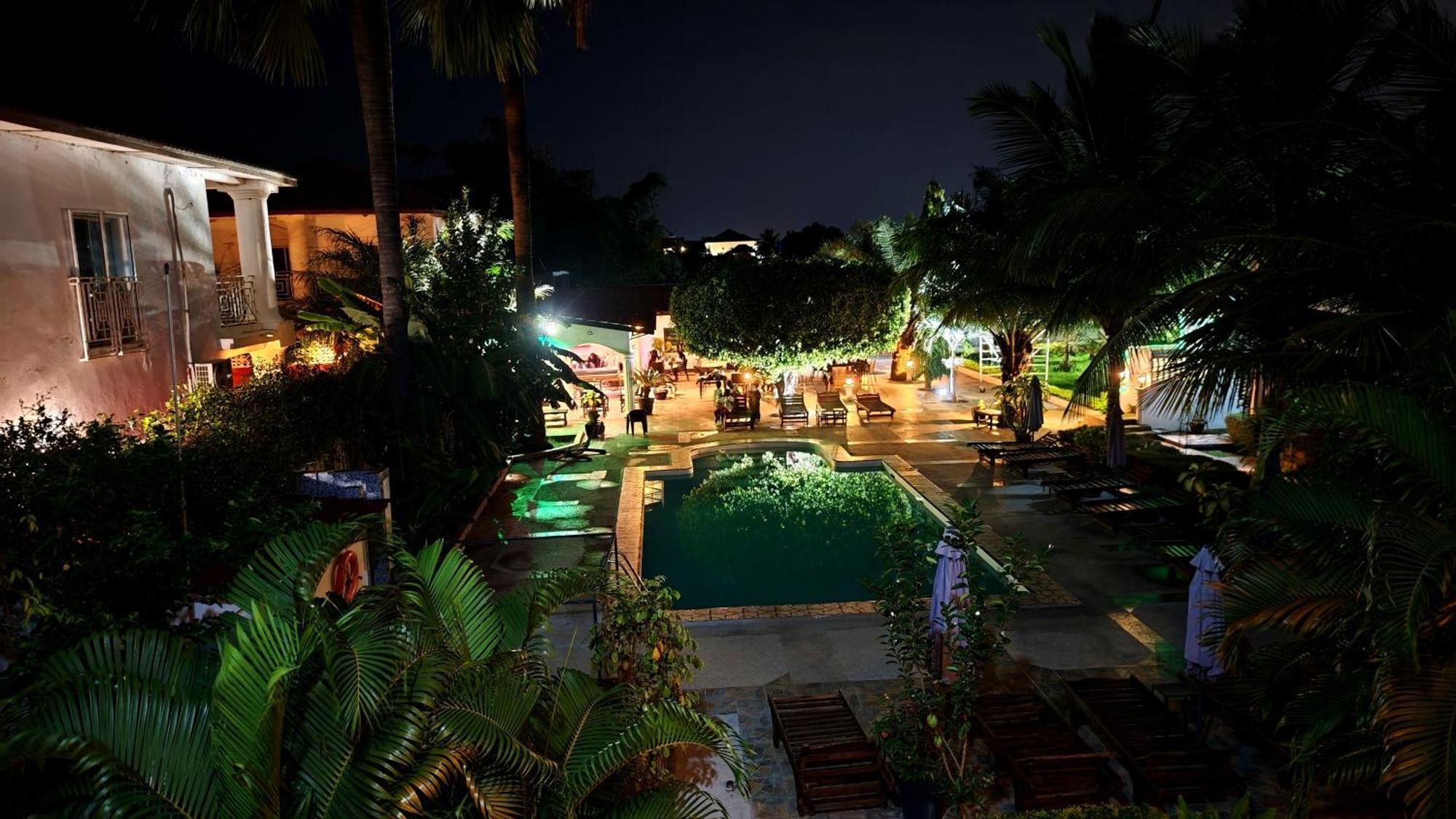 Dulaa Deema Residence Brufut Heights Tranquil Exterior photo